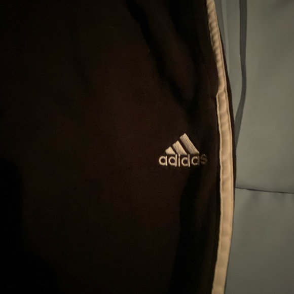 Adidas boys sweatpant - Picture 2 of 5
